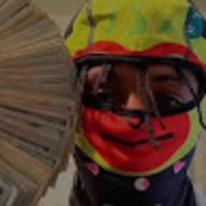 Meet your Posher, Iyonna